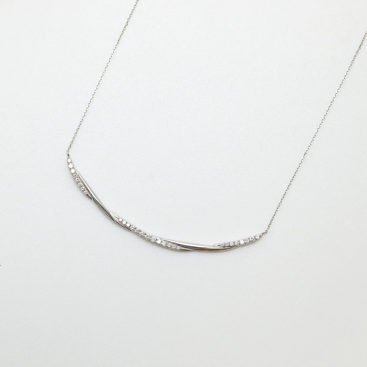 ダイヤモンド シルバーネックレス(ラボグロウン/0.5ct/ラージデコルテ/プラチナメッキ)《WNKG0067》