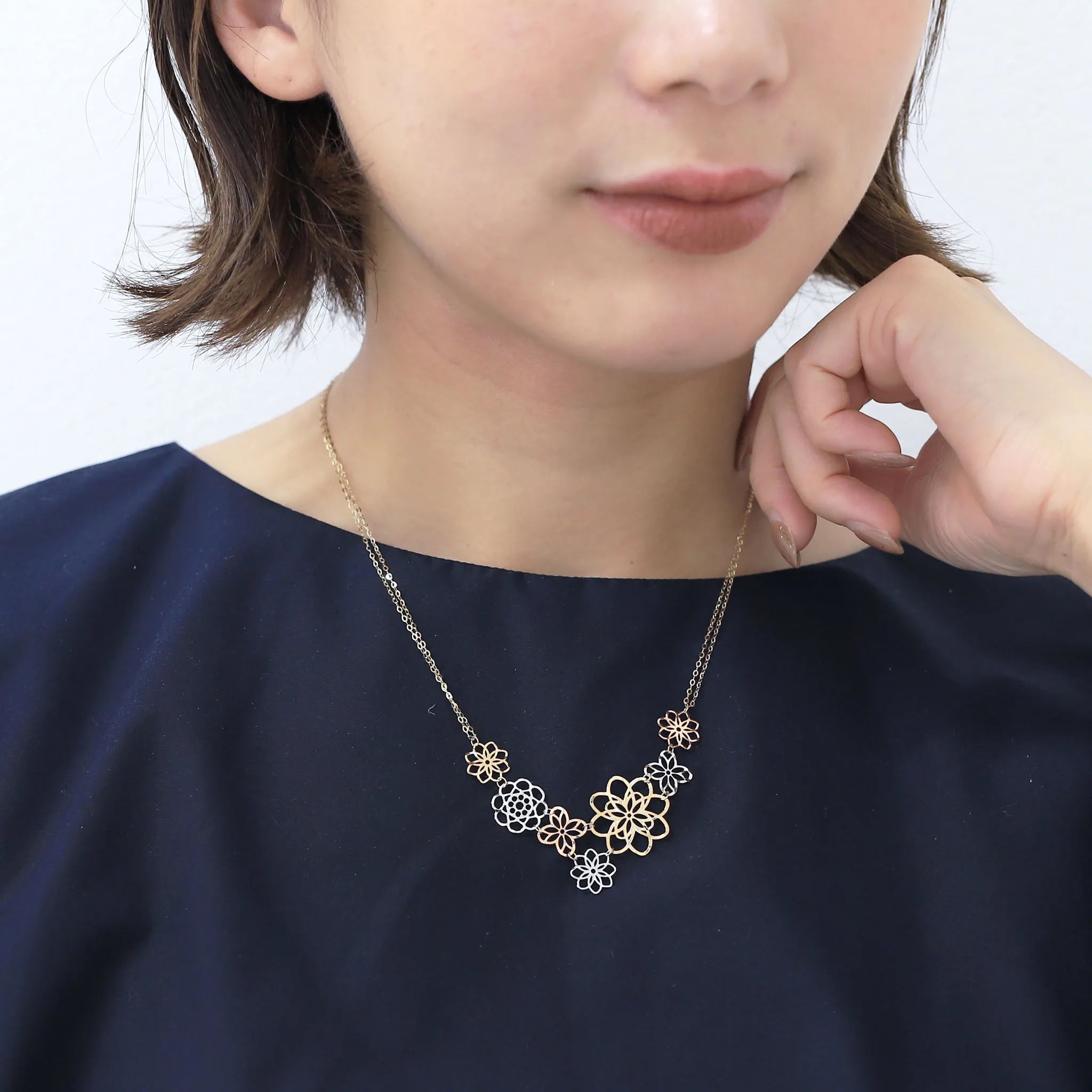k18 ゴールド 花柄ネックレス K18ネックレス(フラワーモチーフ/マルチカラー)《BNKY9769