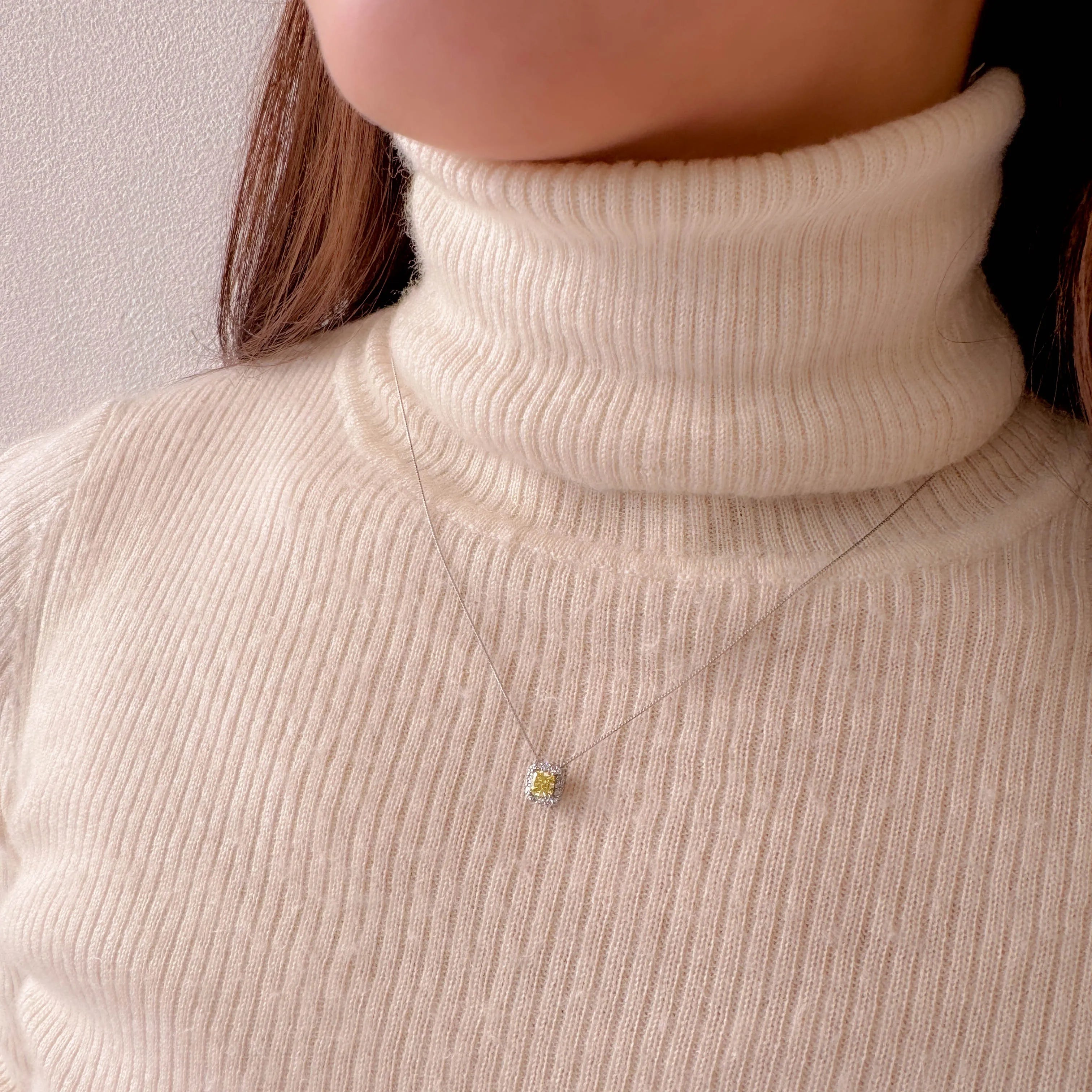 イエローダイヤモンド PTネックレス(F.V.Y/0.53ct/クッション イエローダイヤモンド PTネックレス(F.V.Y/0.53ct/クッション