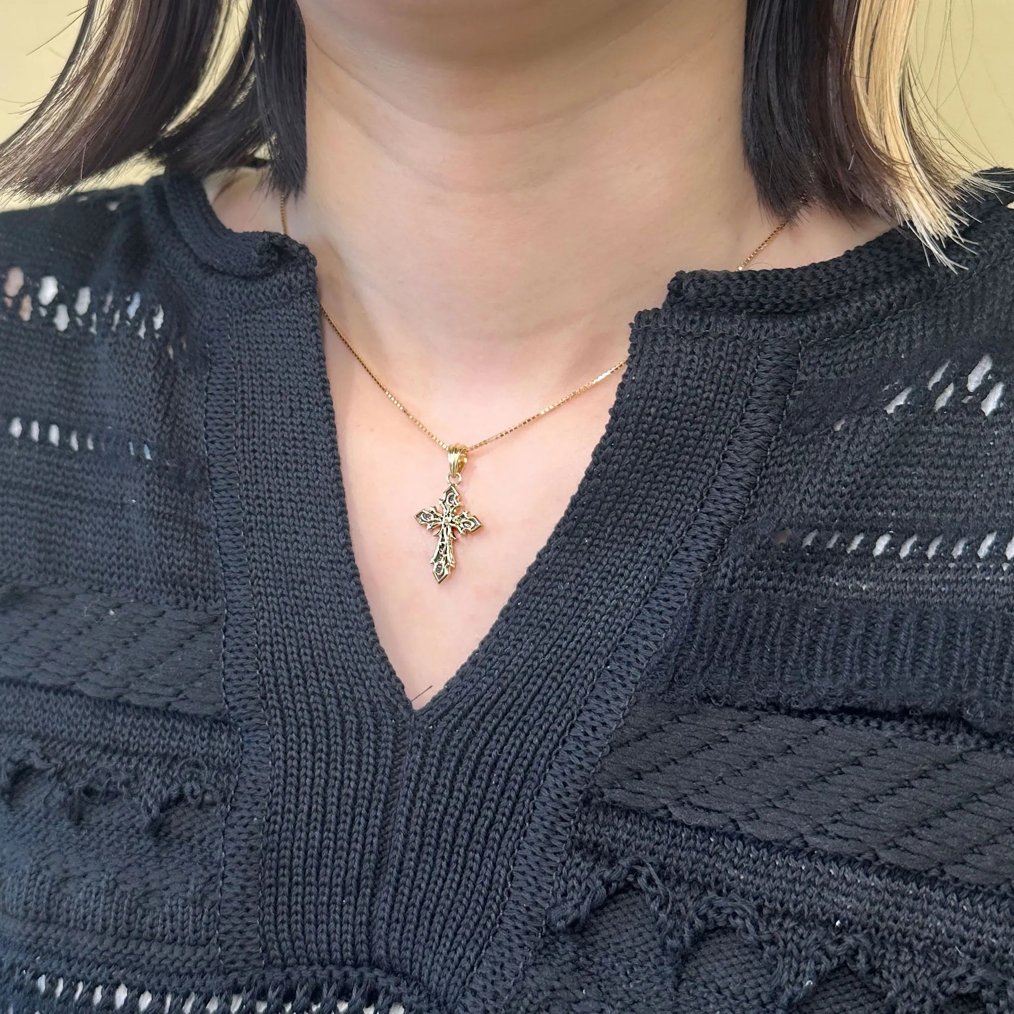 ダイヤで描いたクロスモチーフ ネックレス45cm K18YG BlueStar K18YG サファイア ダイヤモンド パール クロスモチーフ