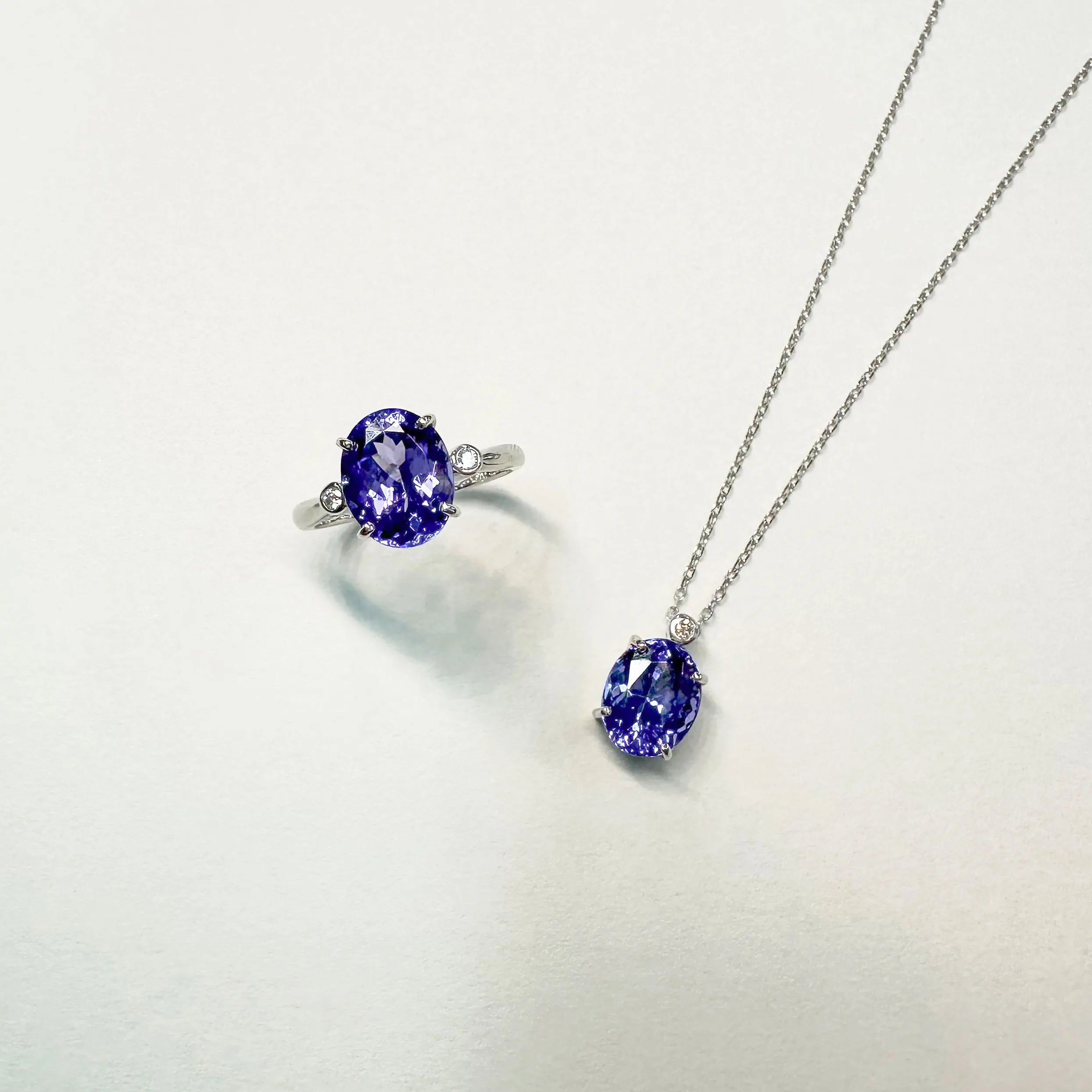 専用JH219☆高級 タンザナイト1.417ct ダイヤ pt ネックレス 鑑 専用JH219☆高級 タンザナイト1.417ct ダイヤ pt ネックレス 鑑