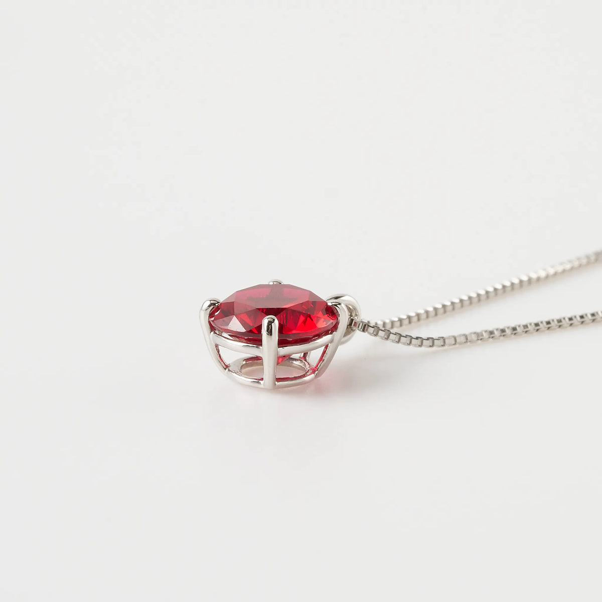 ルビー プラチナネックレス(クレサンベール/1.17ct/ラウンドブリリアント/7月誕生石)《WPDR2580》