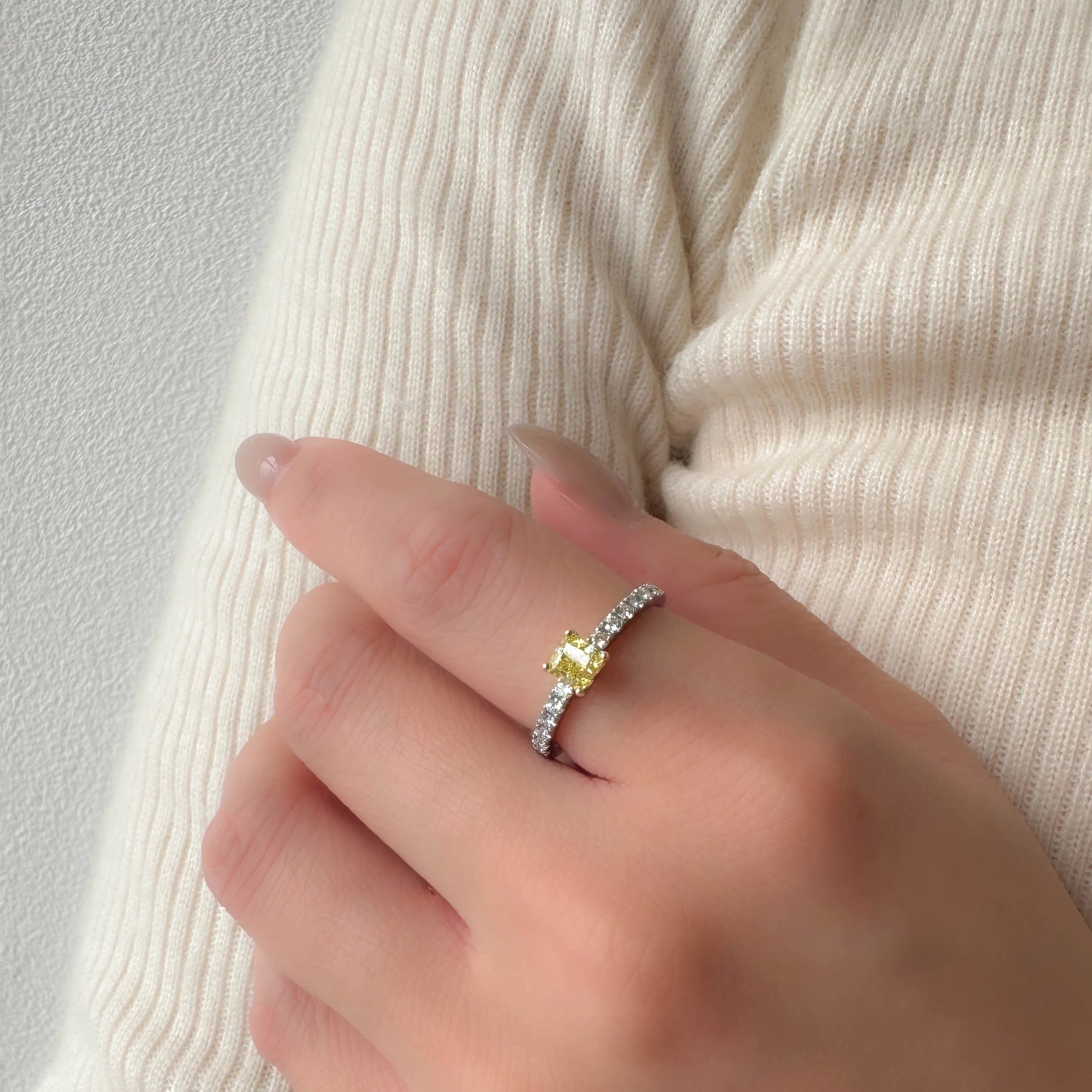 イエローダイヤモンド/ダイヤモンド プラチナリング（F.V.Y/0.5ct/4月誕生石/グレーディングレポート付き)《WRGD4258》