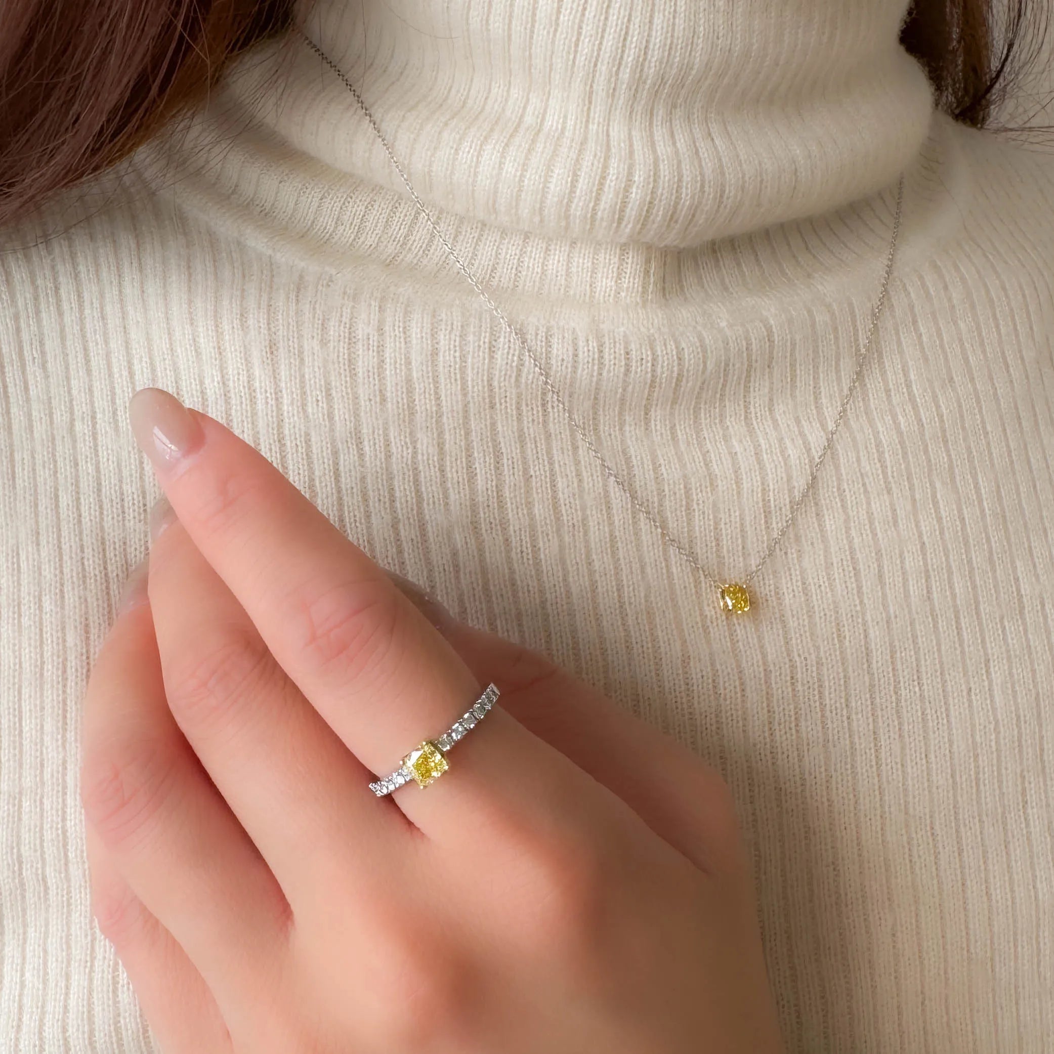 イエローダイヤモンド プラチナネックレス（F.V.Y/0.5ct/クッションカット/グレーディングレポート付)《WPDD4258》