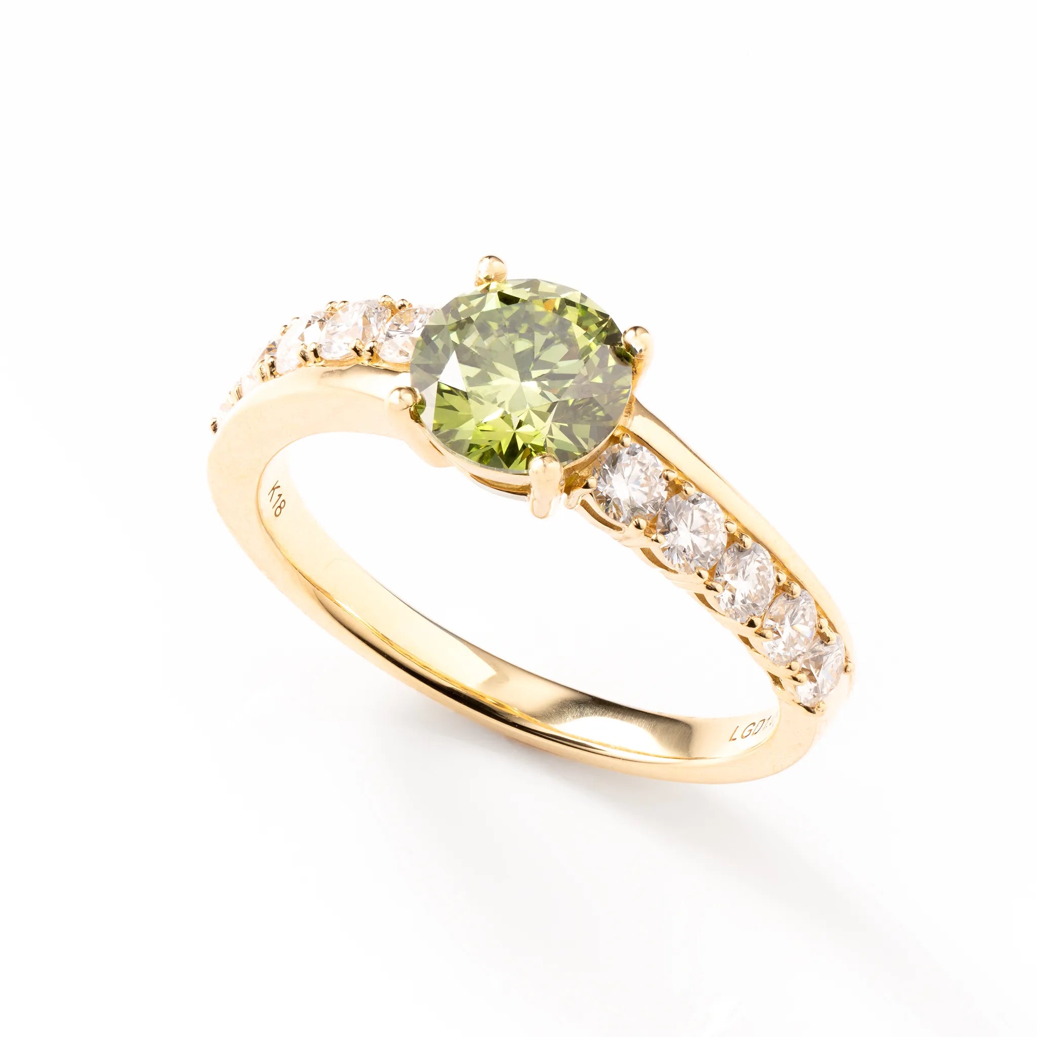 グリーンダイヤモンド K18リング(ラボグロウン/ウェーブ/1.04ct/鑑別書付)《WRGG0029》