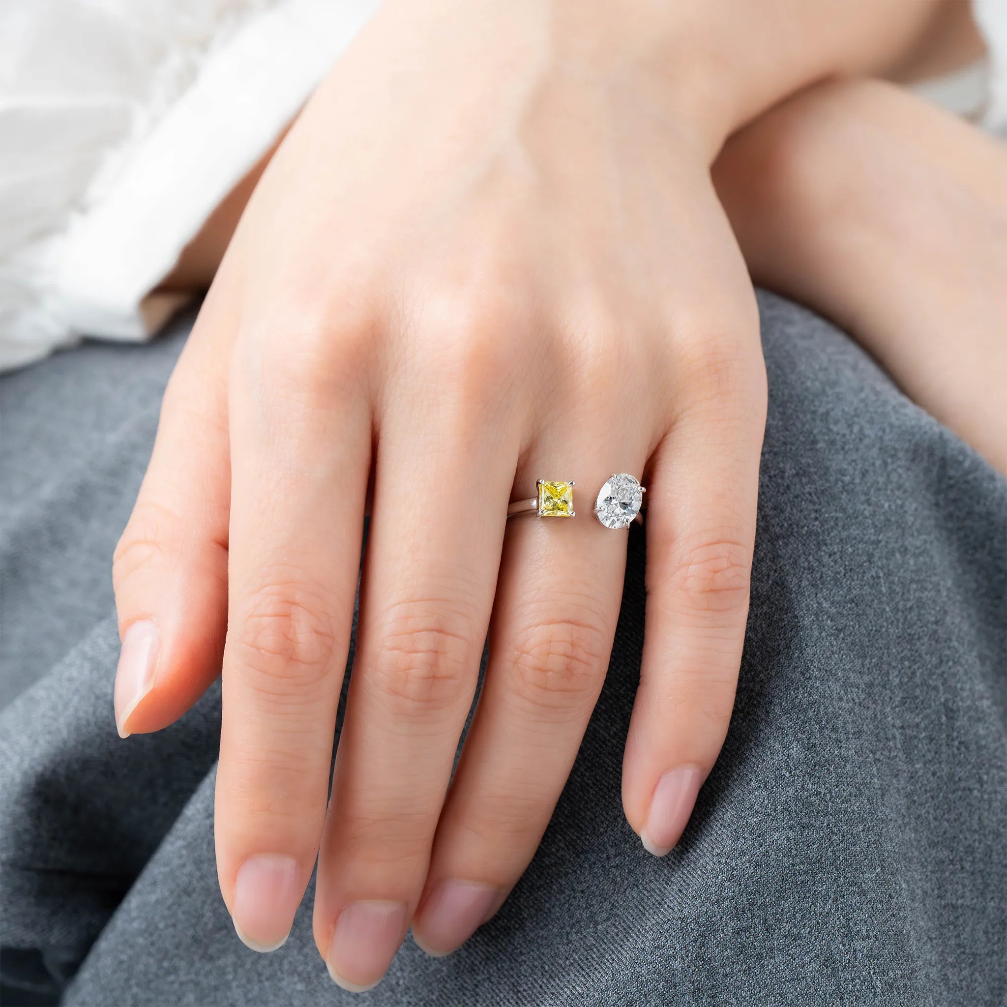 【途切れない輝き】 大粒 ４つ爪 スワロフスキー ダイヤモンド リング レーザー刻印有 【1.0ct】 PT 【ハイクオリティー】 SVR-3SW S33-3 途切れない輝き 大粒 ４つ爪 スワロフスキー ダイヤモンド リング