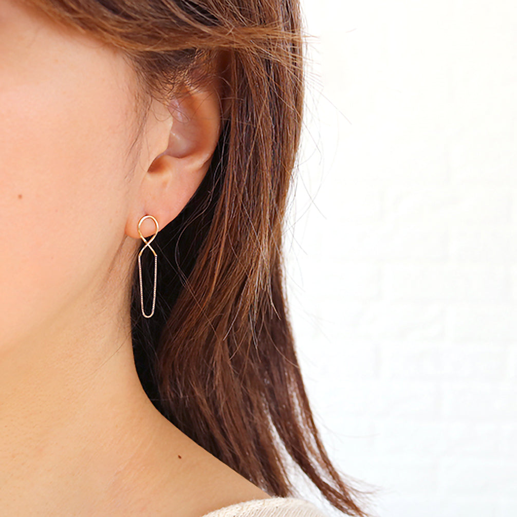 K18ピアス《ZH10212-YG》