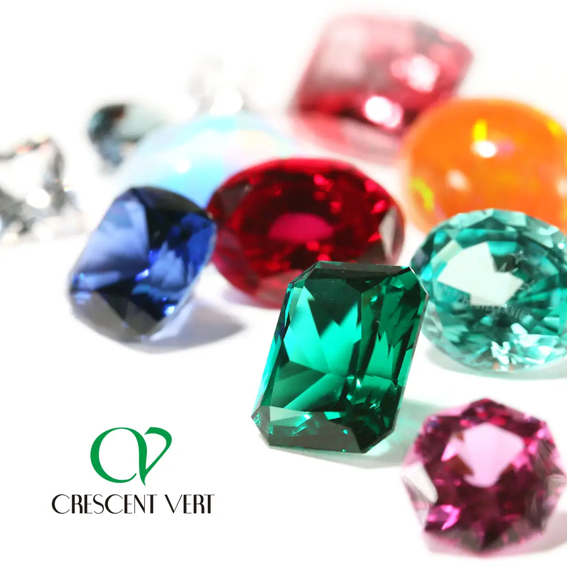 美品 CRESCENT VERT クレサンベール ペントップ チャーム ダイヤ 美品 CRESCENT VERT クレサンベール ペントップ チャーム ダイヤ